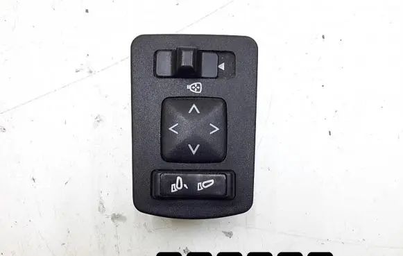 Alfa Romeo 166 Wing mirror switch b826