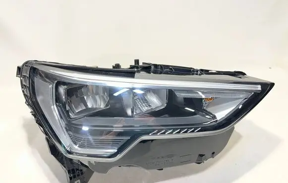 Audi Q3 F3 Headlight/headlamp 83A941012