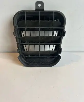 Audi A3 S3 8V Quarter panel pressure vent 4G9819181B