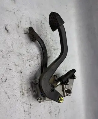 BMW 3 E46 Brake pedal 2229128