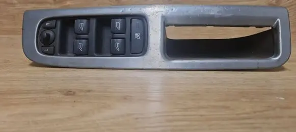 Volvo V50 Electric window control switch 30773427