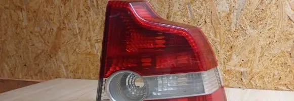 Volvo S40 Rear/tail lights E32189