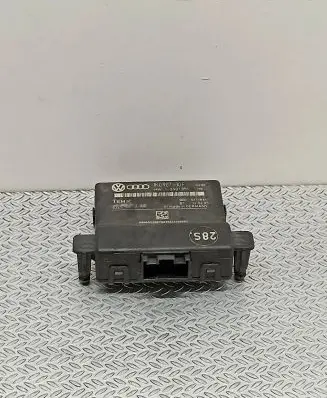 Volkswagen Touran I Gateway control module 1K0907530F 0325 1K0907951