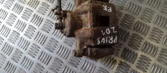 Toyota Prius (XW10) Front brake caliper