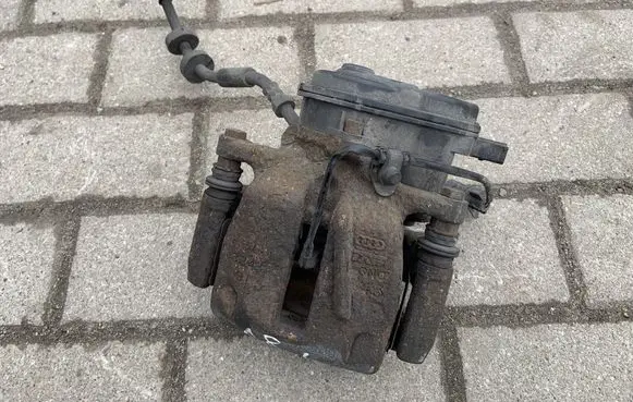 Audi A8 S8 D4 4H Rear brake caliper 660GNO38 4H5S 4H0615403A