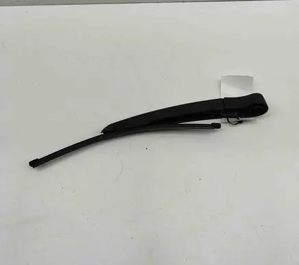 BMW X2 F39 Rear wiper blade arm 7423865