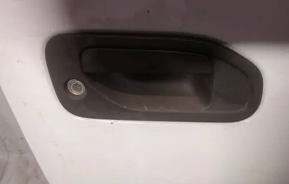 Nissan NV200 Front door exterior handle
