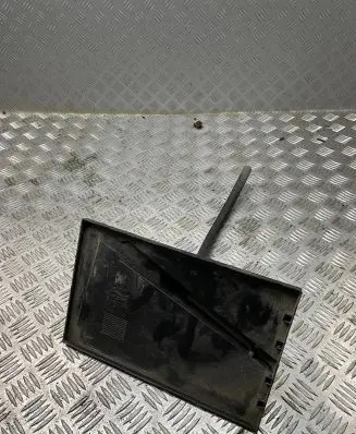 Battery bracket