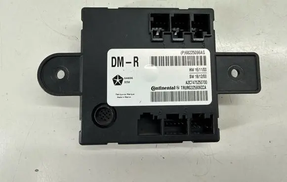 Chrysler Pacifica Door control unit/module 68225096AG 68508894AB A2C7475250700