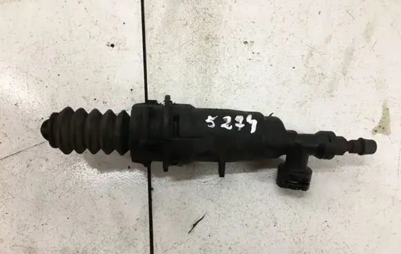 Citroen C5 Clutch slave cylinder 