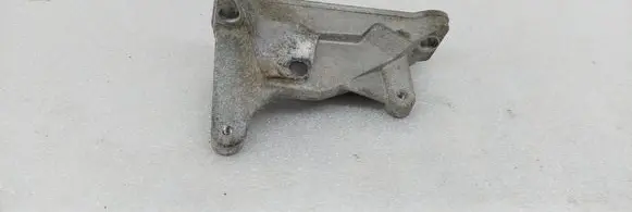 BMW 5 GT F07 Engine mounting bracket 7805421