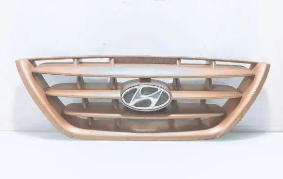 Hyundai Elantra Front grill