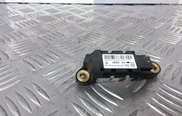 Mercedes-Benz E W211 Airbag deployment crash/impact sensor 202645002 0018209126