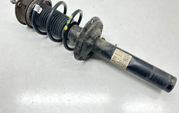 Volkswagen PASSAT B8 Front shock absorber with coil spring 3Q0413031BN 824904010024 W48MMZV398N