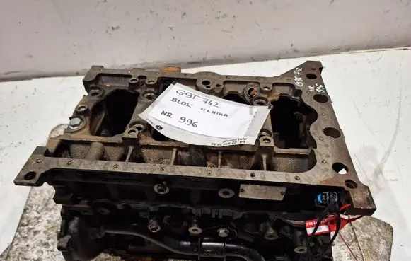 Renault Espace IV Engine block G9T742