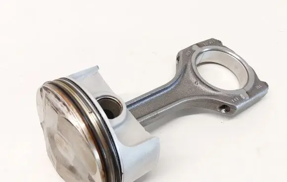 Porsche Cayman 981 Piston with connecting rod 9A110310AZ7 9A11031400R