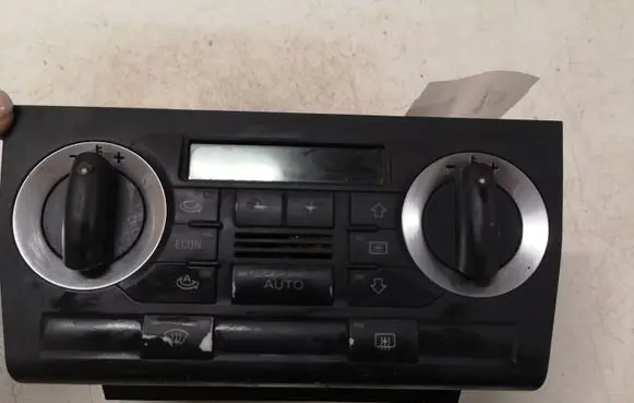 Audi A3 S3 8P Climate control unit 8P0820043F 412206018013