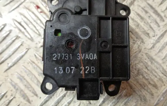Nissan Note (E12) Air flap motor/actuator 277313VA0A