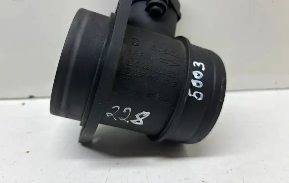 Skoda Octavia Mk2 (1Z) Mass air flow meter 038906461B 02810231