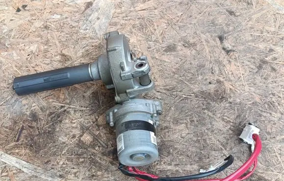 Toyota Avensis T270 Electric power steering pump 4525005690 05170519 SPW53130