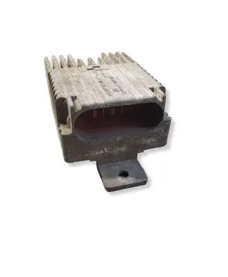 Mercedes-Benz A W168 Coolant fan relay A0275458032 E5001004