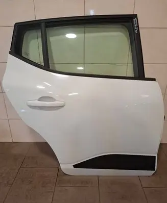 Dacia Sandero III Rear door