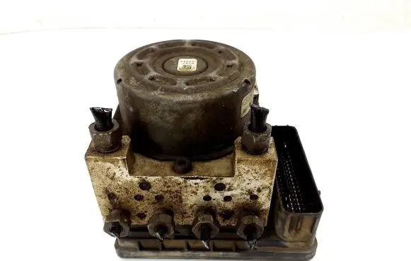 Ford Mondeo MK IV ABS Pump EG9C2C405EC EG9C2C219BC