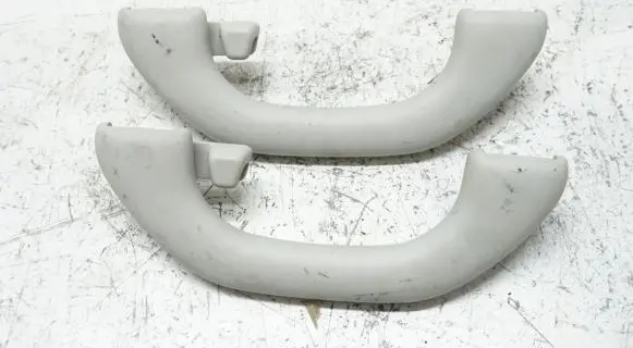 Volkswagen Golf V Front interior roof grab handle