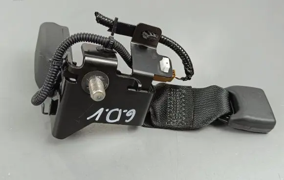 Honda HR-V Rear seatbelt buckle