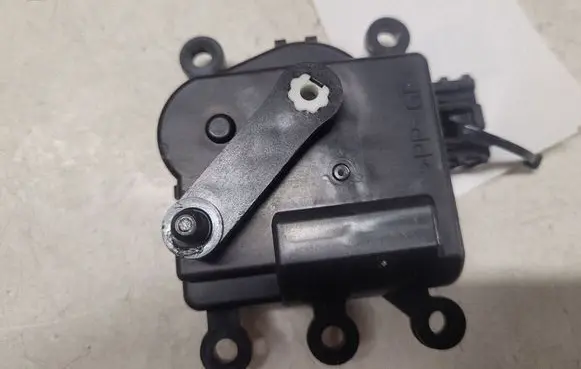 Mazda 6 Air flap motor/actuator 3W02S