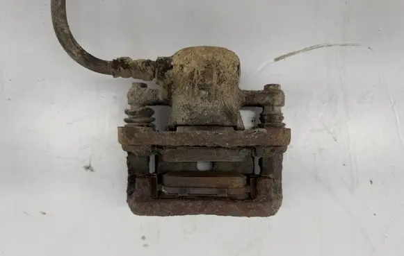 Land Rover Freelander 2 - LR2 Rear brake caliper 90R02A0022