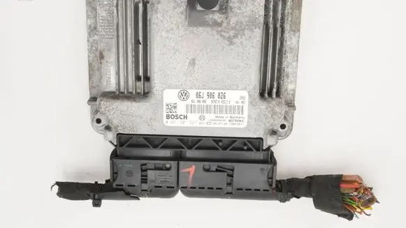 Volkswagen PASSAT B6 Engine control unit/module 06J906026 0261201537