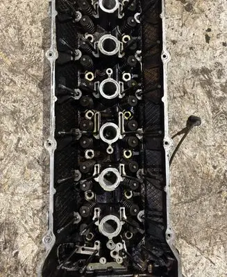 BMW 5 E39 Engine head 