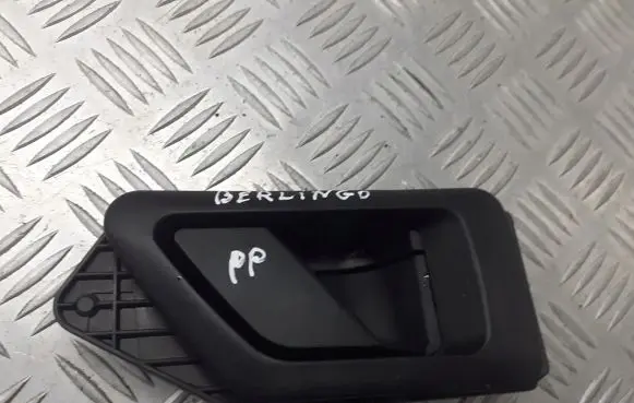 Citroen Berlingo Front door interior handle 9621422877