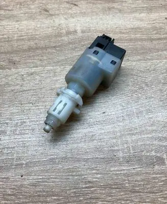 Mitsubishi Colt Brake pedal sensor switch TRW2867 B365