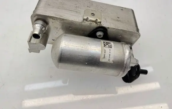 BMW iX Air conditioning (A/C) air dryer 9460579 8949646 10497510