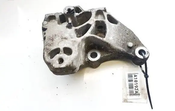 Volkswagen PASSAT B6 Engine mounting bracket 1K0199117AP