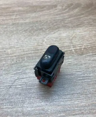 Renault Laguna I Electric window control switch LagunaWindowSwitch