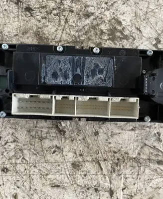 Volkswagen PASSAT B5.5 Climate control/heater control trim 