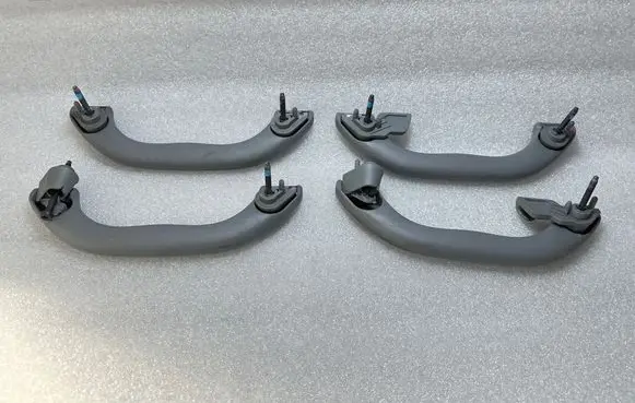 Audi A4 S4 B5 8D Front interior roof grab handle 8D0857607F