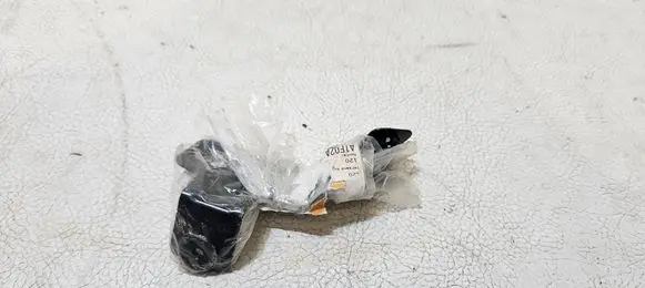 BMW 5 G30 G31 G38 Fender mounting bracket 7440426