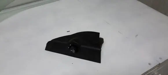 Ford Fiesta Wing mirror switch