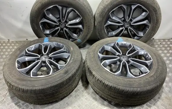 Honda CR-V R18 alloy rim 