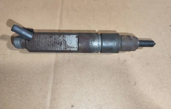 Audi A3 S3 8L Fuel injector 028130202p 0432193696