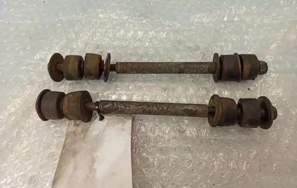 Mercedes-Benz 250 280 C CE W114 Front anti-roll bar/stabilizer link 
