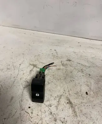 Renault Kangoo I Central locking switch button 870249