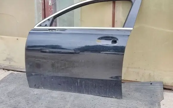 Mercedes-Benz A W177 Front door