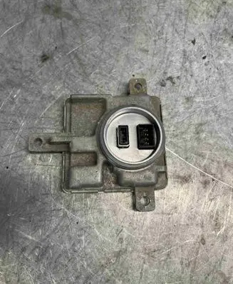 Volkswagen Golf VII Headlight ballast module Xenon 04814258