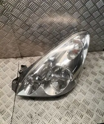 Toyota Corolla Verso AR10 Headlight/headlamp