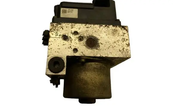 Nissan X-Trail T30 ABS Pump 47600AR005 3520E0125 TD8209
